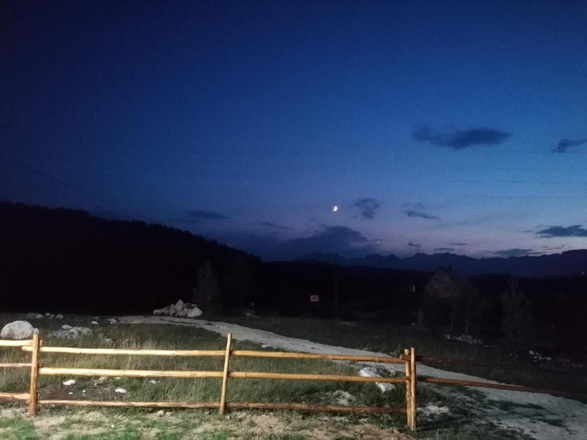 Zabljak_Vikendica エクステリア 写真