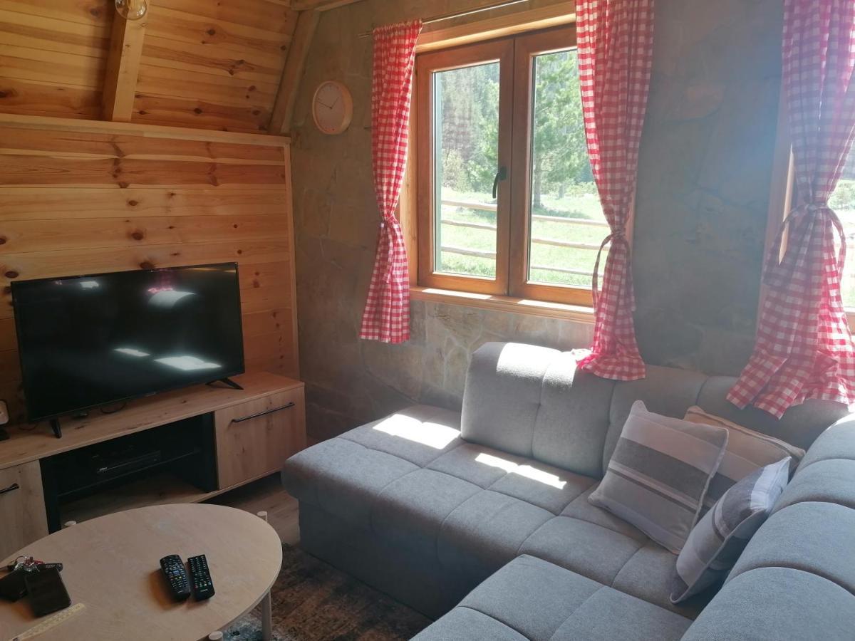Zabljak_Vikendica エクステリア 写真